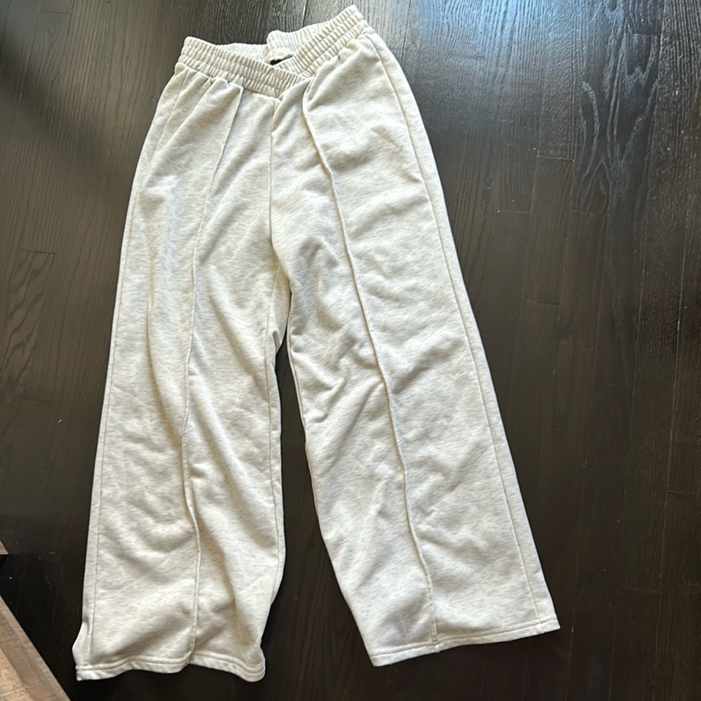 Grey crossover medium sweatpants